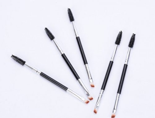 Double-ended plastic handle lip brush